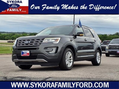 2017 Ford Explorer XLT 4DR SUV