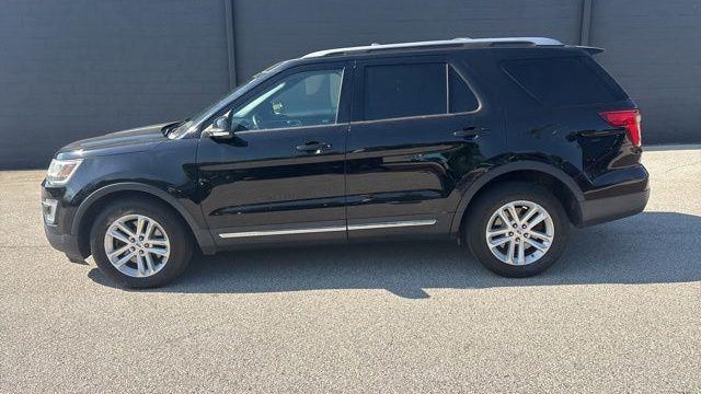 Preowned 2017 Ford Explorer XLT for Sale