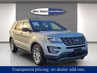 2017 Ford Explorer with Ingot Silver Metallic Exterior