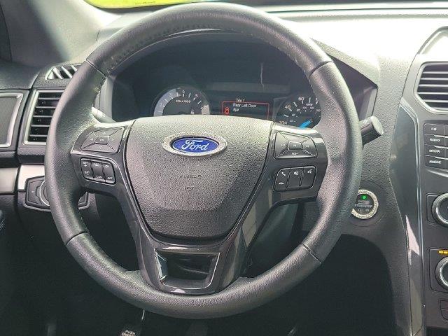 2018 Ford Explorer - $14,789