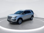2016 Explorer Thumbnail 3