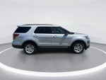 2016 Explorer Thumbnail 8