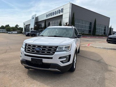 2017 Ford Explorer XLT 4DR SUV