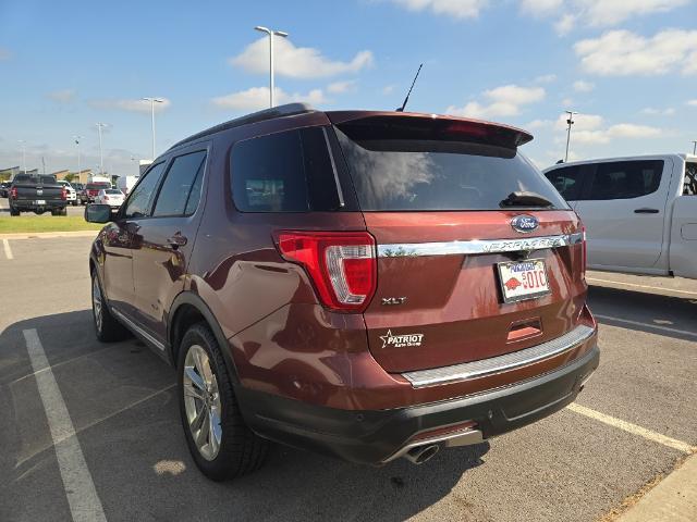 2018 Ford Explorer XLT — photo 1 of 12