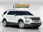 2017 Explorer Thumbnail 1