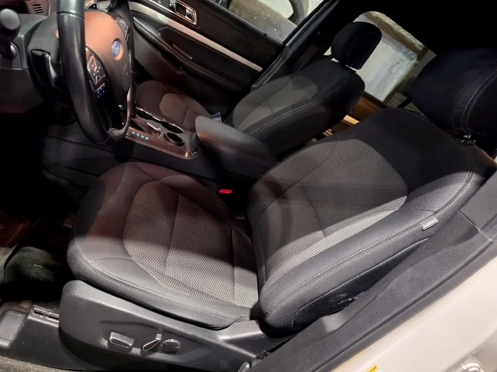 2017 Ford Explorer - $11,222