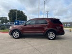 2016 Explorer Thumbnail 3