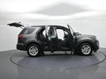 2017 Explorer Thumbnail 24
