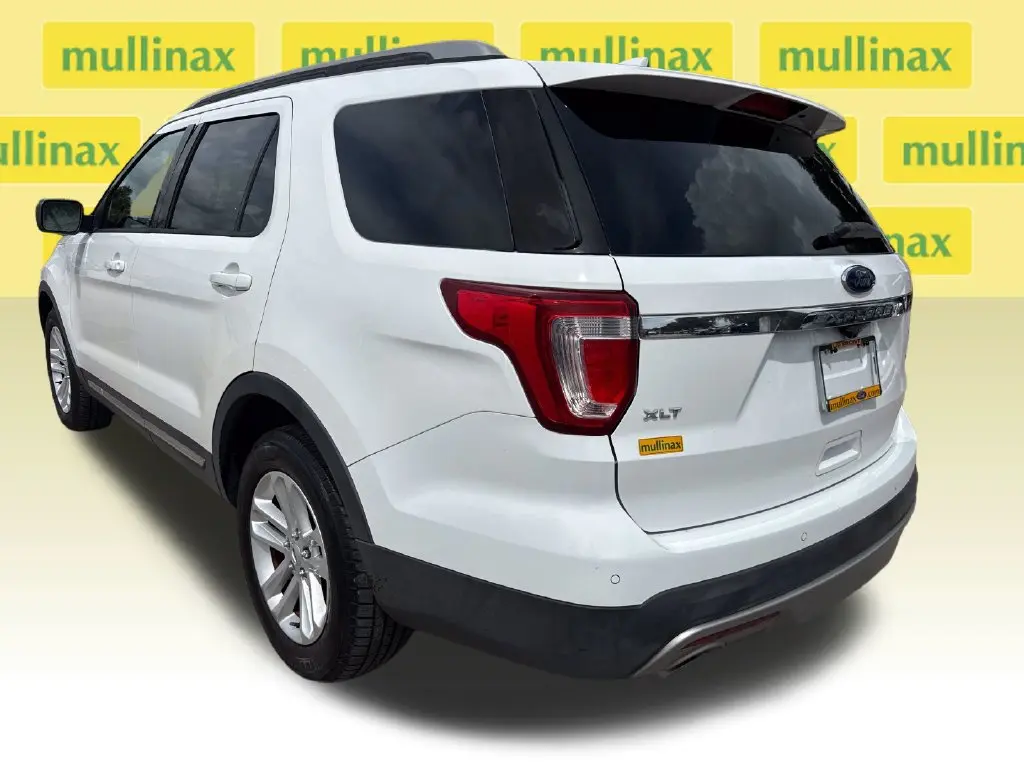 2017 Ford Explorer - $14,900