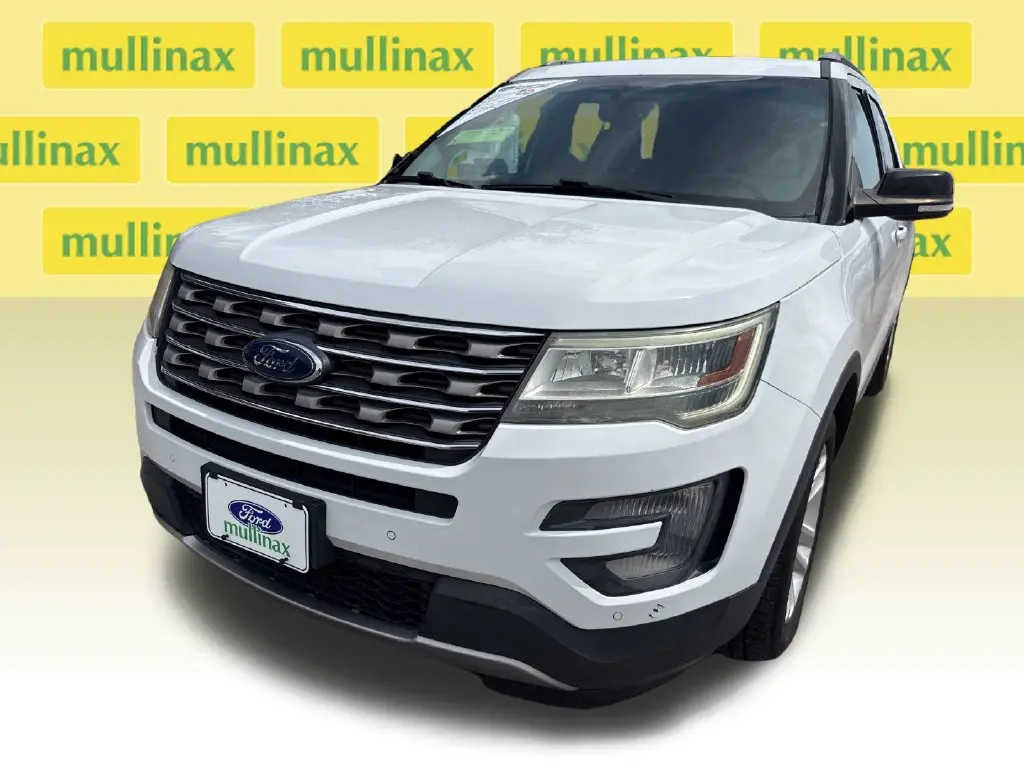 2017 Ford Explorer - $14,900
