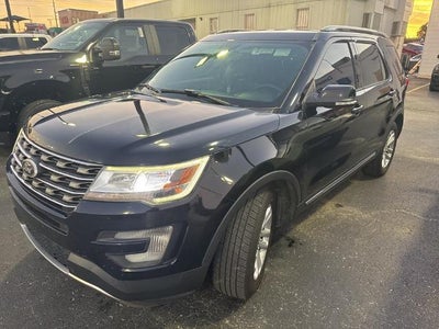 2017 Ford Explorer XLT 4DR SUV