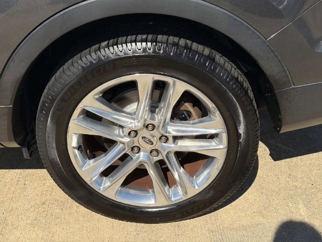 2016 Ford Explorer - $15,880