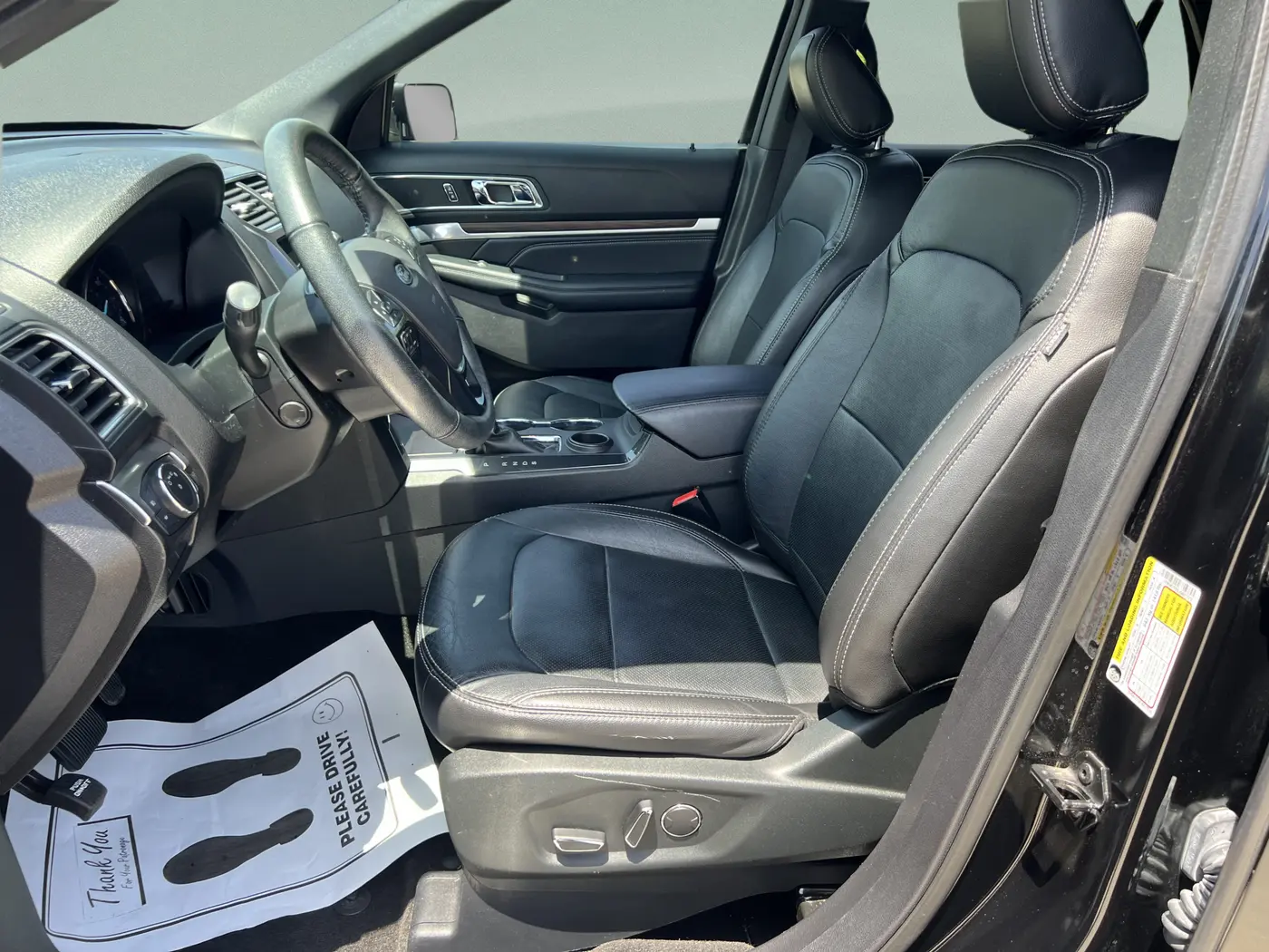 2018 Ford Explorer - $18,999