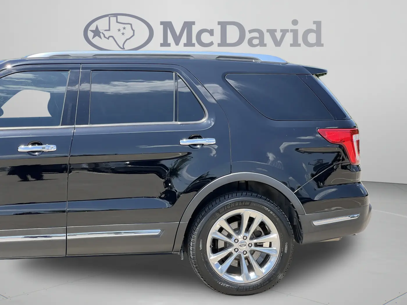2018 Ford Explorer - $18,999