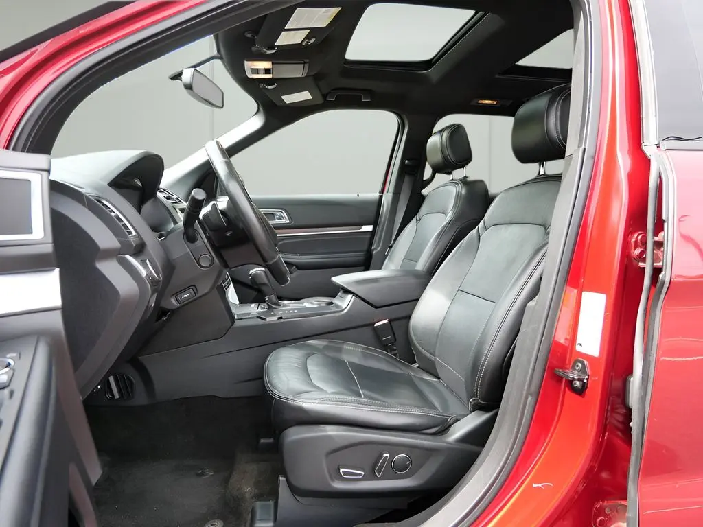 2017 Ford Explorer - $13,345
