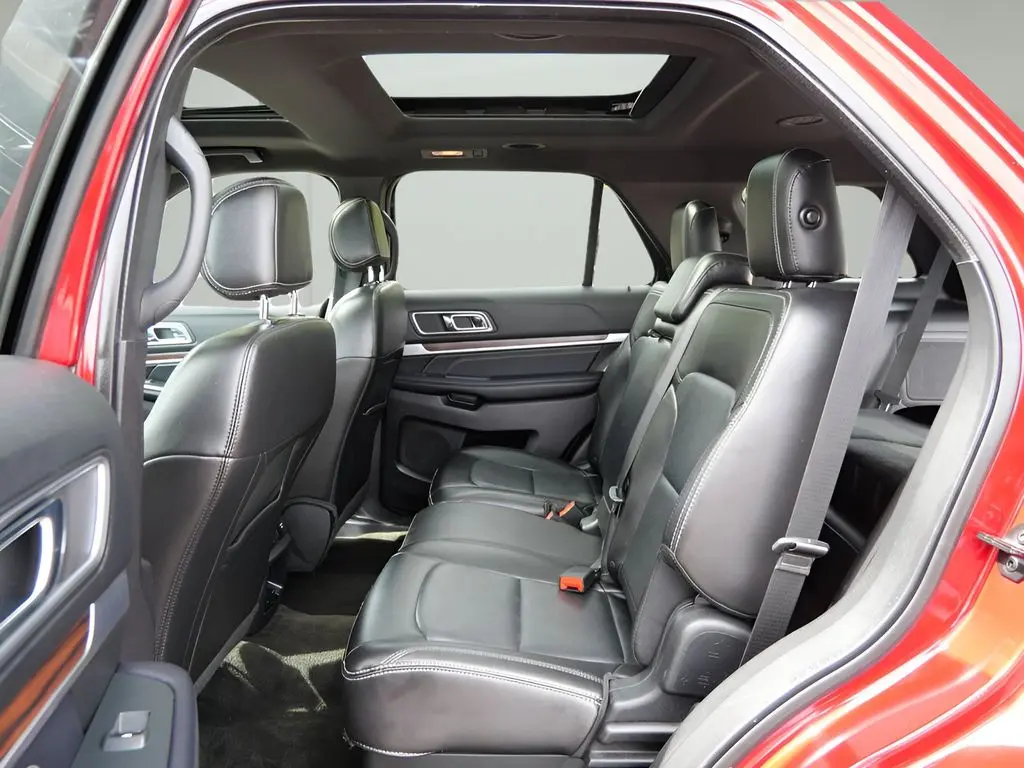 2017 Ford Explorer - $13,345