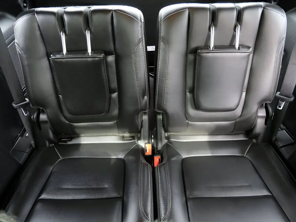 2017 Ford Explorer - $13,345