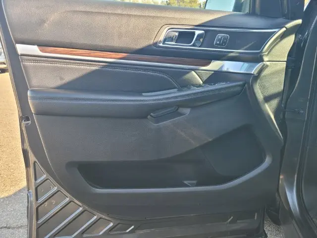 2019 Ford Explorer - $18,840