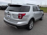 2016 Explorer Thumbnail 17