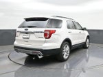 2016 Explorer Thumbnail 11