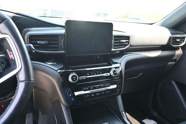 2022 Ford Explorer - $32,995