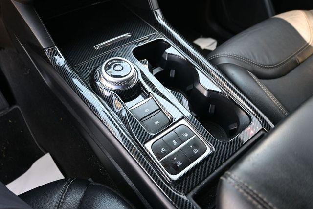 2022 Ford Explorer - $32,995