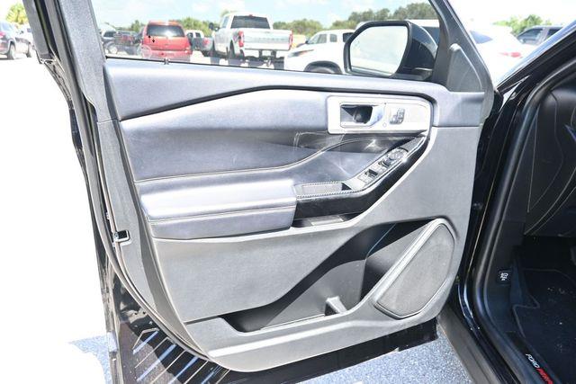 2022 Ford Explorer - $32,995