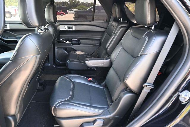 2022 Ford Explorer - $32,995