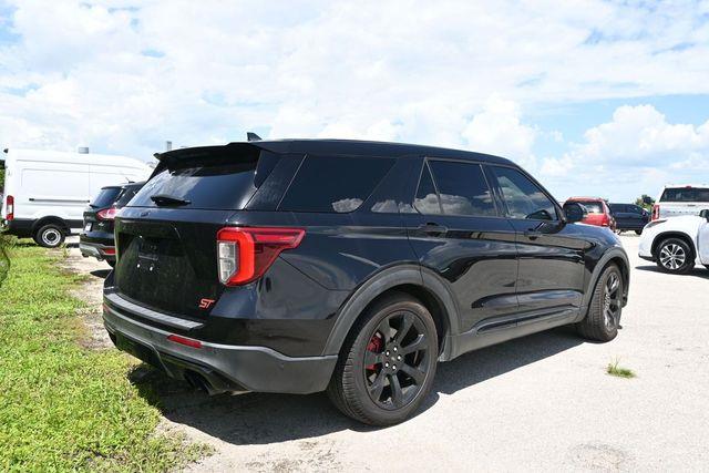 2022 Ford Explorer - $32,995