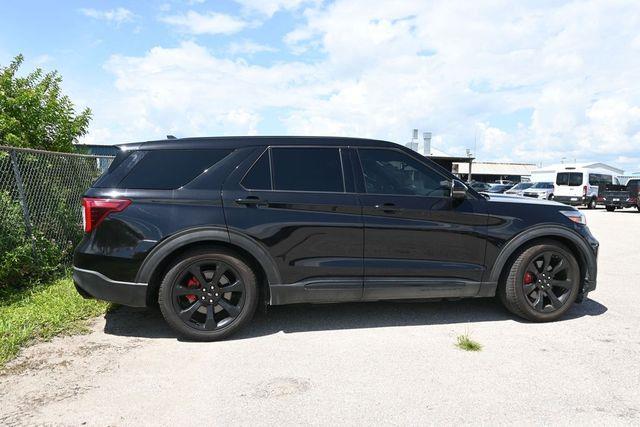 2022 Ford Explorer - $32,995