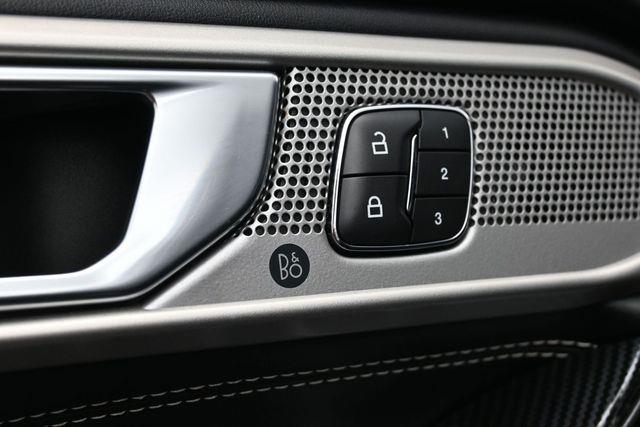 2022 Ford Explorer - $32,995