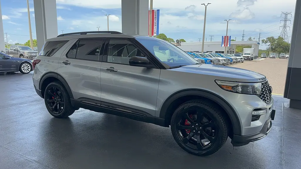 2022 Ford Explorer ST