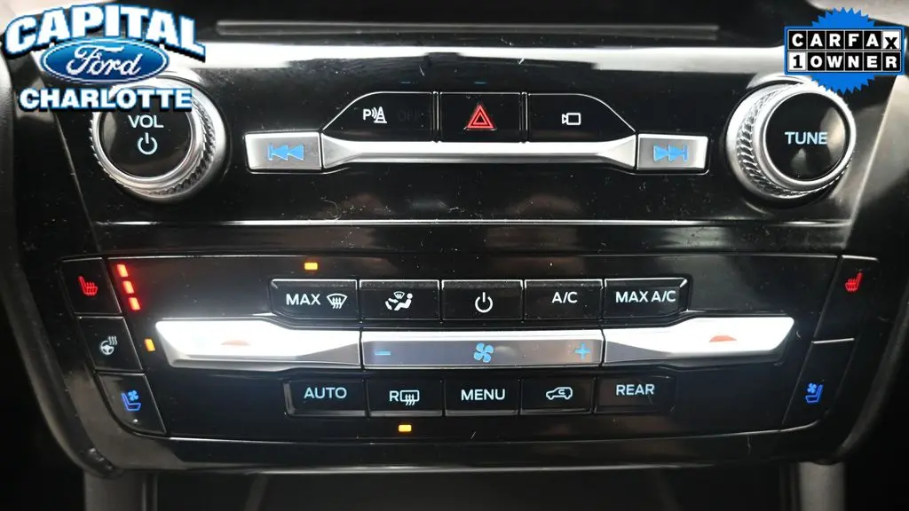2023 Ford Explorer Hybrid Platinum