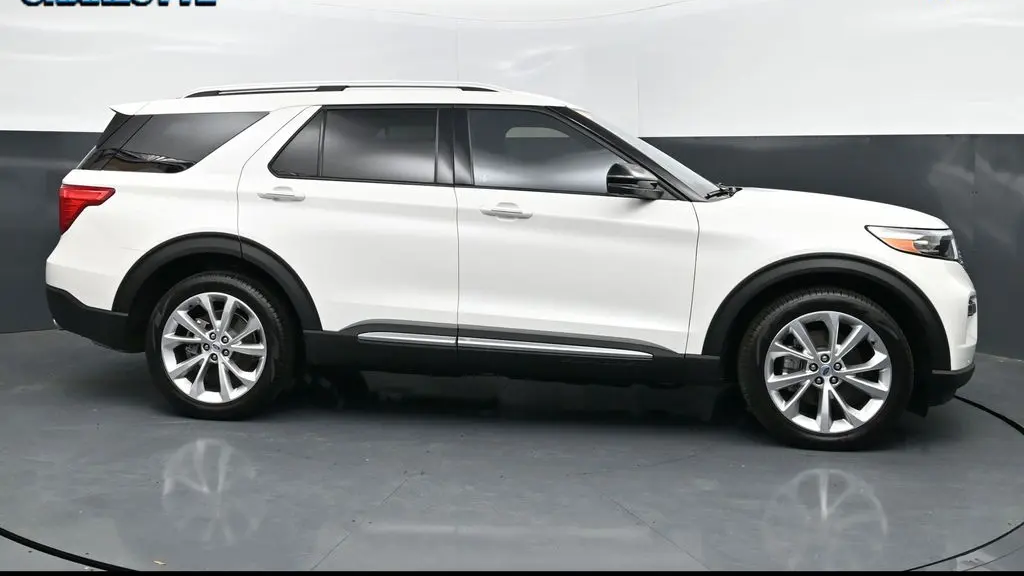 2023 Ford Explorer Hybrid Platinum