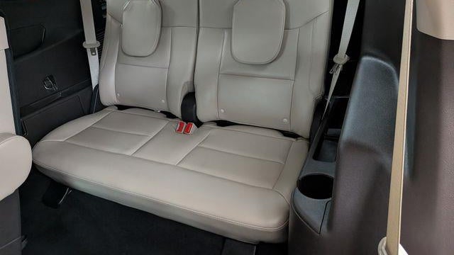 2023 Ford Explorer Hybrid Platinum
