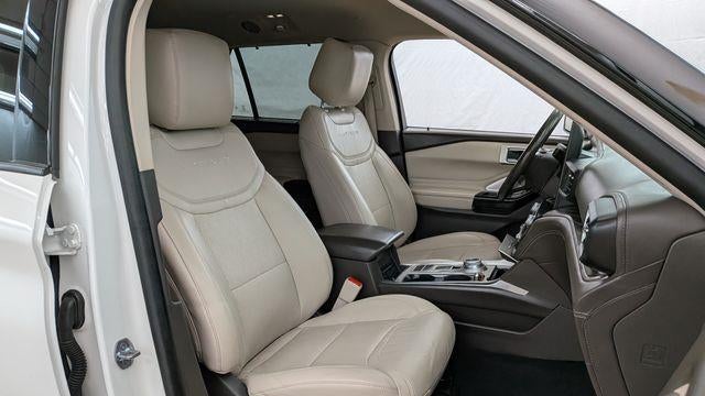 2023 Ford Explorer Hybrid Platinum