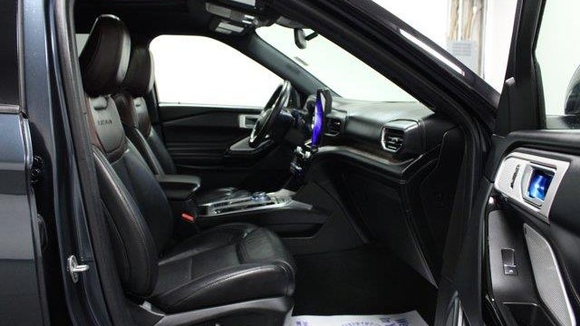 2022 Ford Explorer Hybrid Platinum