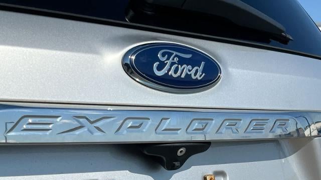 2017 Ford Explorer Base