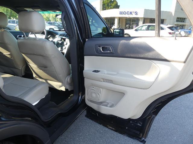 2013 Ford Explorer - $9,990