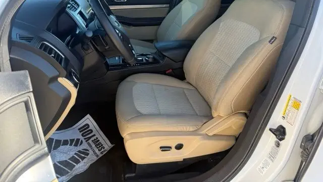 2017 Ford Explorer Base