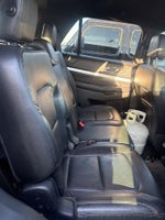 2016 Explorer Thumbnail 30