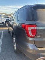 2016 Explorer Thumbnail 5