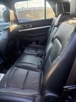 2016 Explorer Thumbnail 25