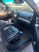 2016 Explorer Thumbnail 33