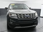 2016 Explorer Thumbnail 5