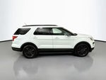 2019 Explorer Thumbnail 8