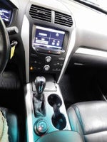 2015 Explorer Thumbnail 31