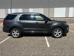 2016 Explorer Thumbnail 4