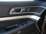 2016 Explorer Thumbnail 17