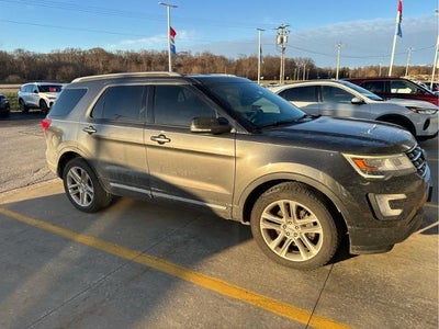 2017 Ford Explorer AWD XLT 4DR SUV